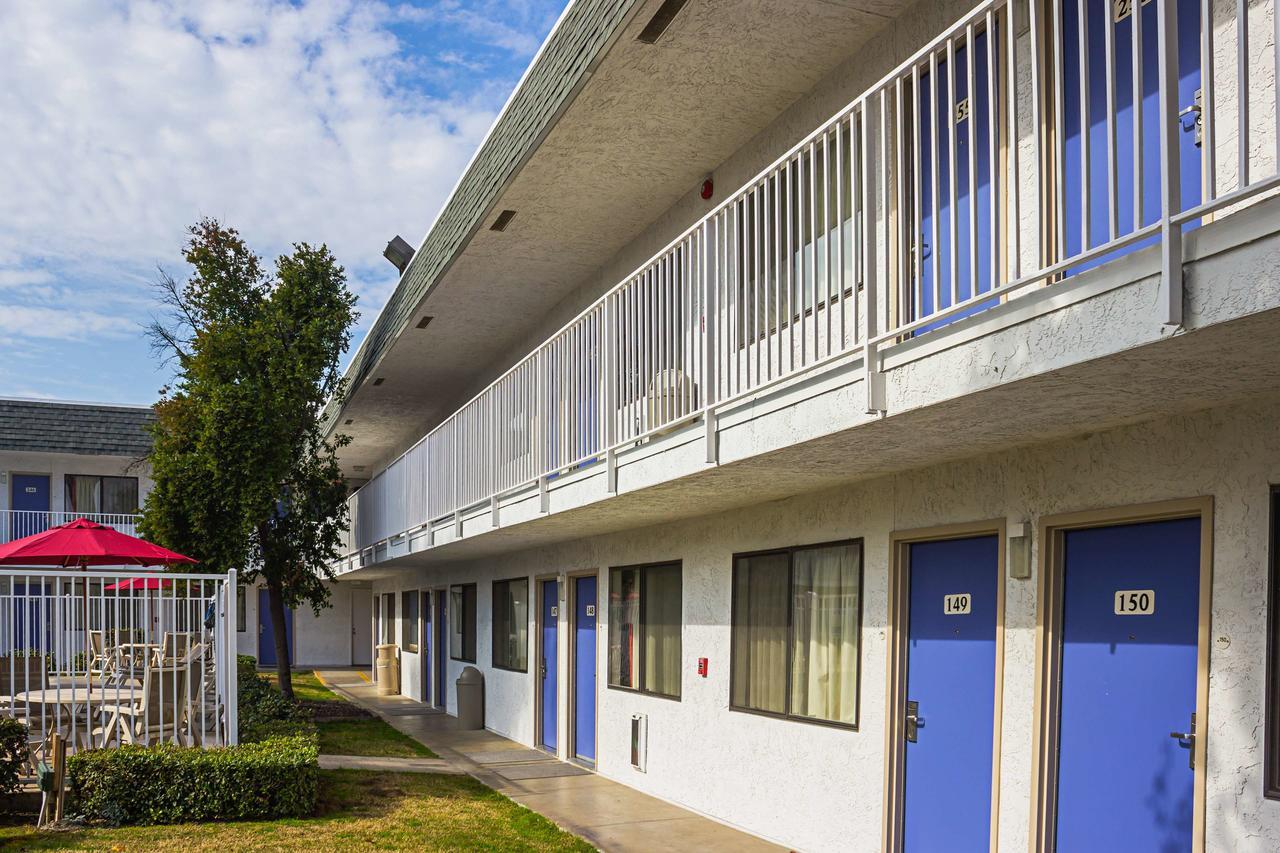 Motel 6-Porterville, Ca Eksteriør billede